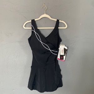 Vintage Roxanne Black and White Bra Sized Swim Dress One Piece  NWT Size 36D